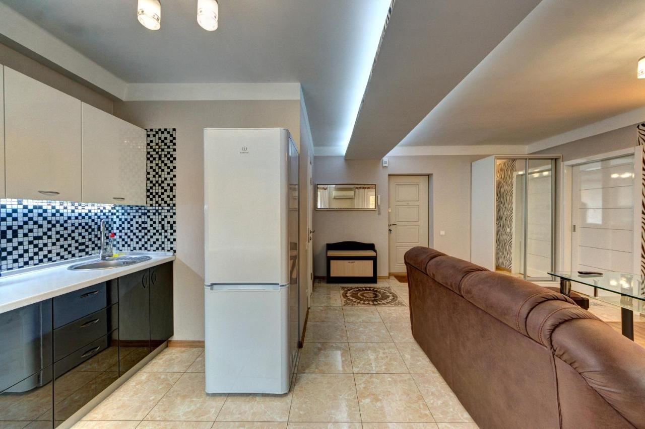 Excellent Apartment Druzhby Narodov Boulevard 3A. Lybedskaya Metro Station Κίεβο Εξωτερικό φωτογραφία