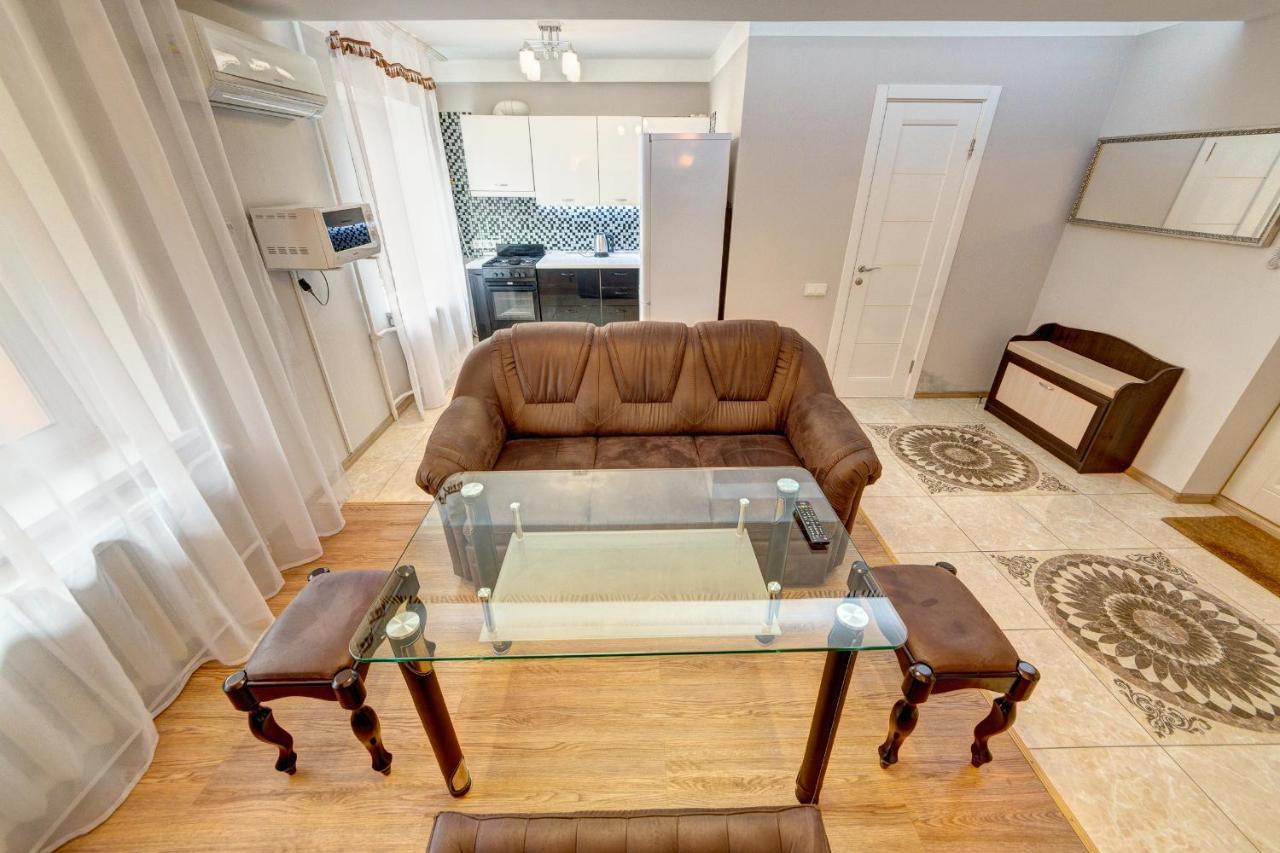 Excellent Apartment Druzhby Narodov Boulevard 3A. Lybedskaya Metro Station Κίεβο Εξωτερικό φωτογραφία